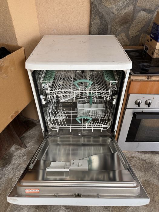 Съдомиялна Ariston - LV 2000 ST