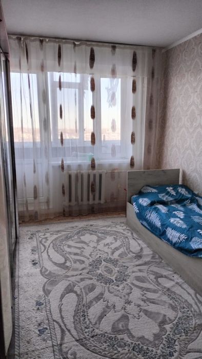 Сдам 2 ком квартиру на 4 этаже