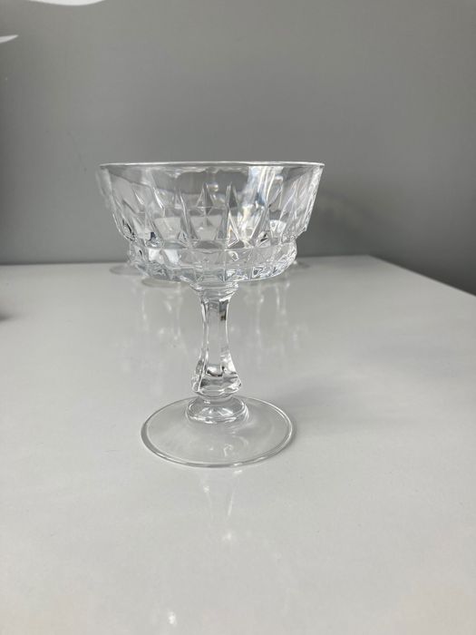 Чаши Schott-Zwiesel от масивен и плътен кристал / fine cut glass