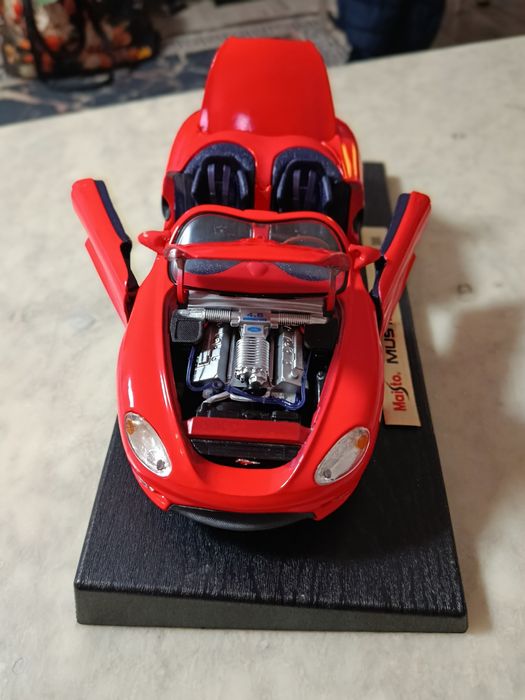 Колекционерска количка размер 1/18