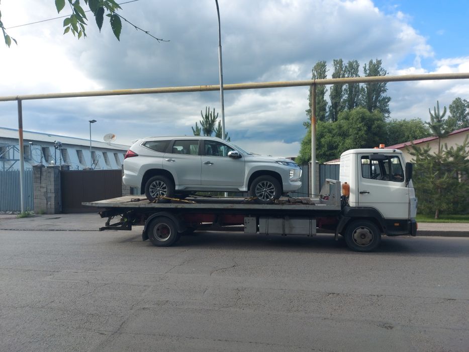 Грузовой эвакуатор