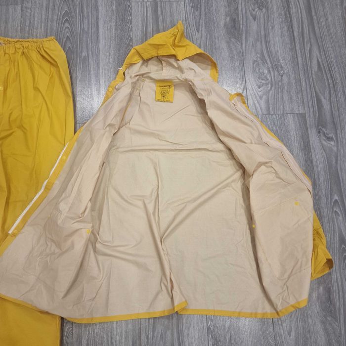 Продаю дождевик со штанами