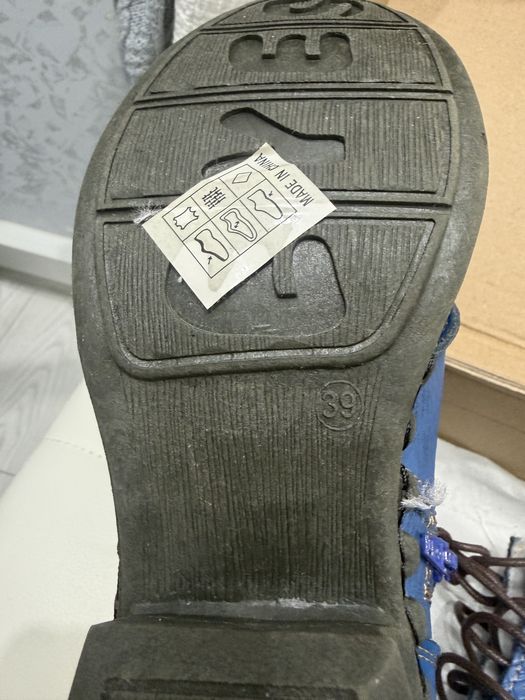 Продавам топли боти естествена кожа