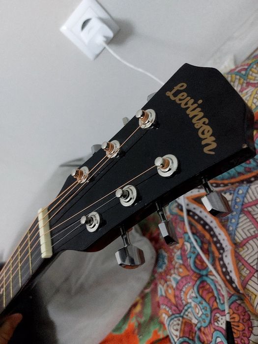 Гитара сатылады срочно