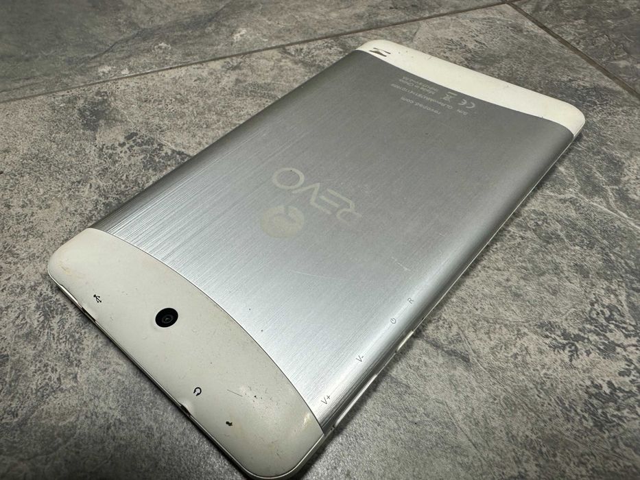 Таблет   Revo  7 инча