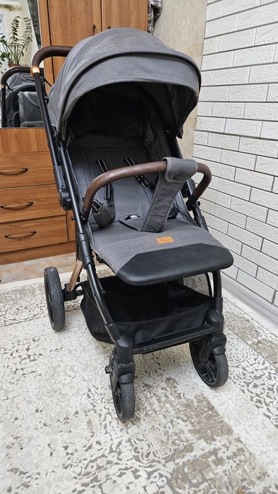 Коляска прогулочная Teknum