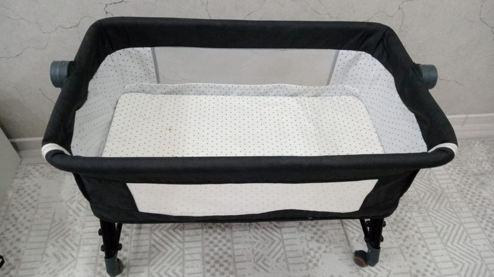 Кроватка детская в отличном состоянии