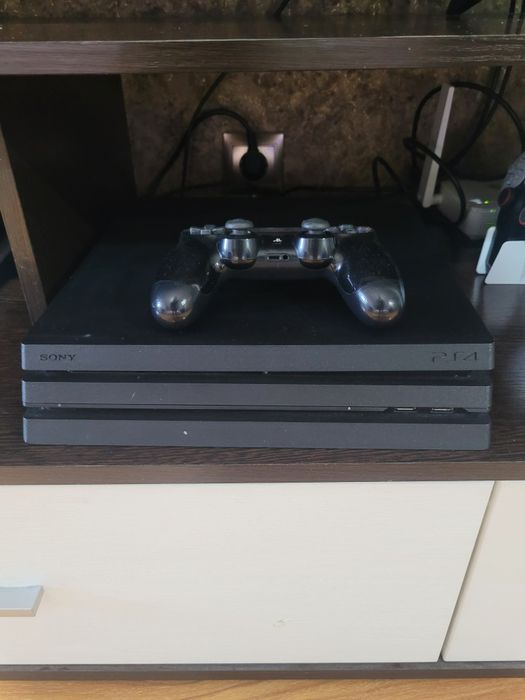 PS4 Pro на 1тб памяти