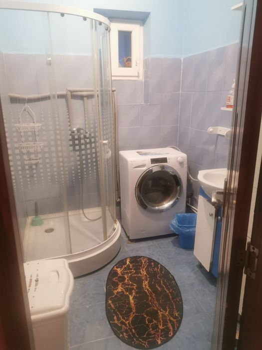 Închiriez apartament 2 camere, zona Liceului