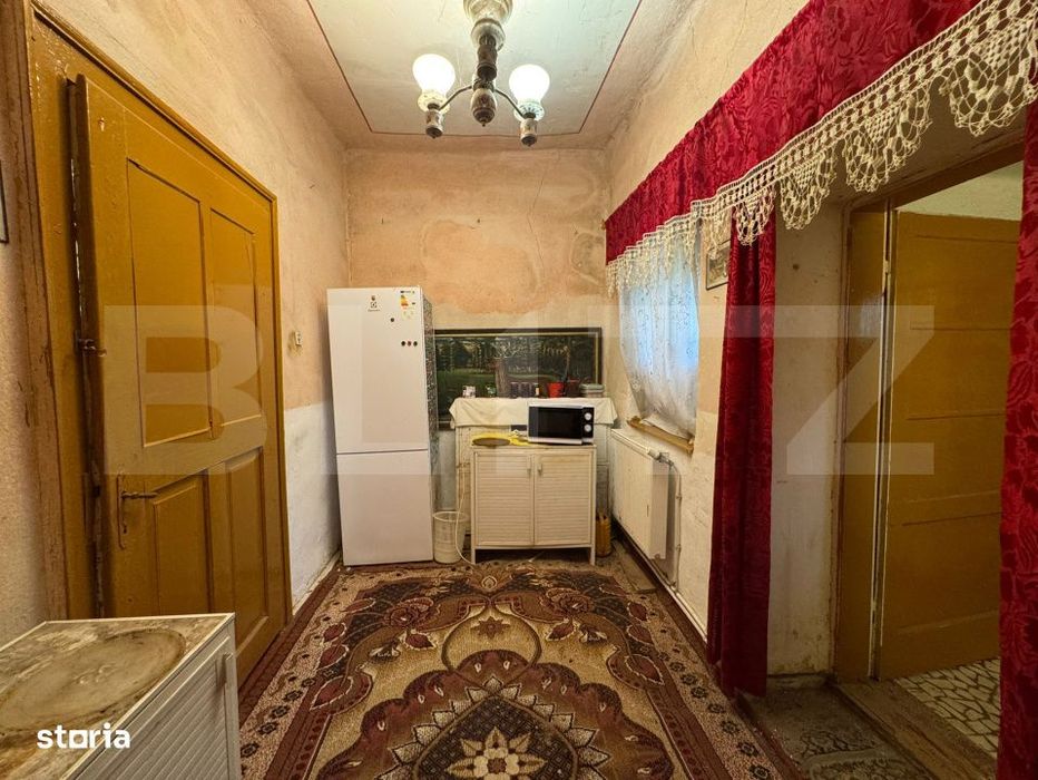 Casa cu 4 camere, 170mp si teren de 1488mp in MANERĂU