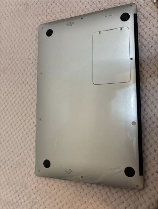 Ноутбук продам срочно