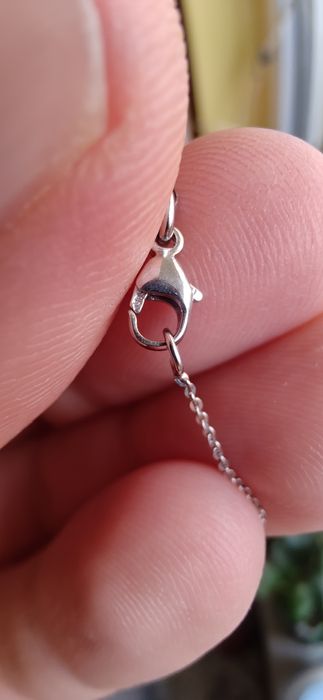 Златно колие с брилянт