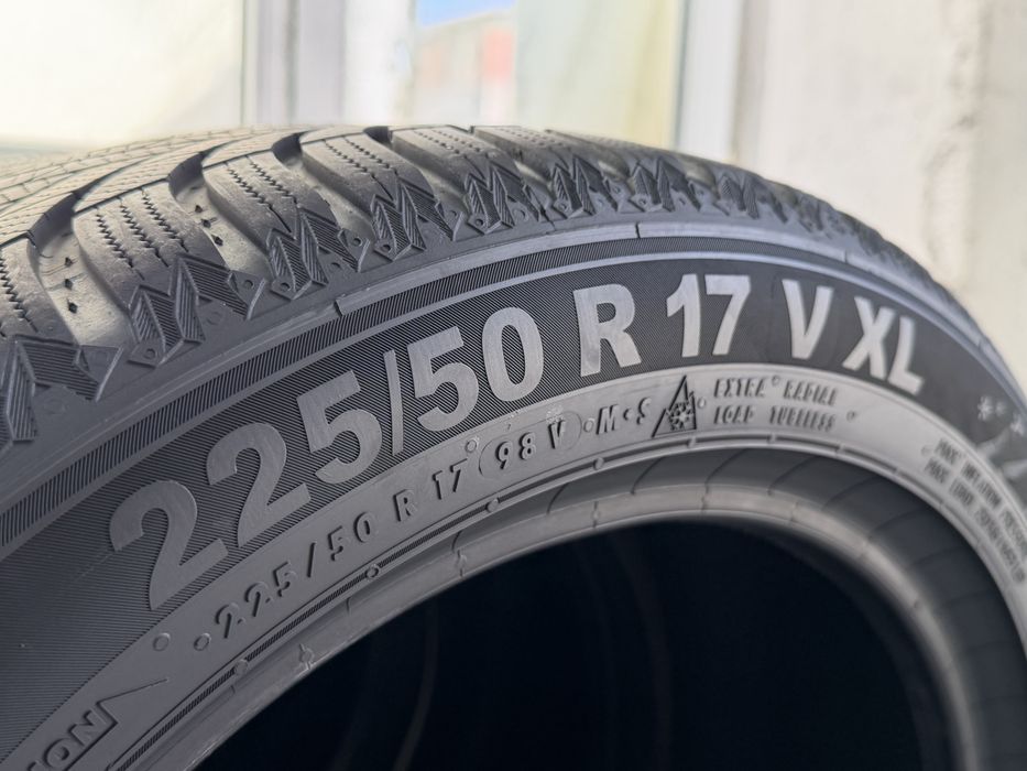 225/50/17 Semperit 4Броя: 330€ 6.5мм
