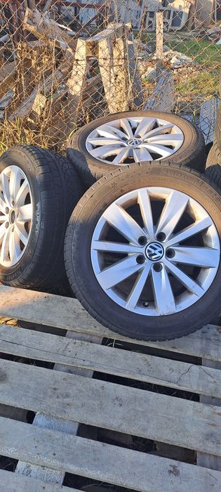 Vand Jante cu anvelope de iarna 205 /55/ 16 -VW  PASSAT , TIGUAN ,GOLF