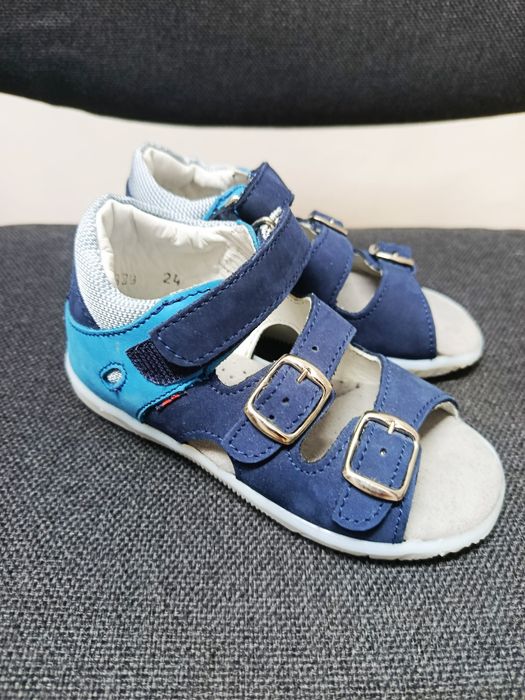 Страхотни детски сандалки - естествена кожа - 35.00 лева