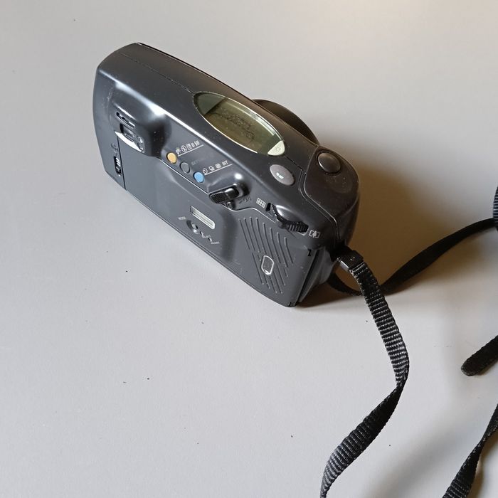 Pentax Zoom 105 R, Canon Prima Caption, Pentax Zoom90 WR, aparate 35mm