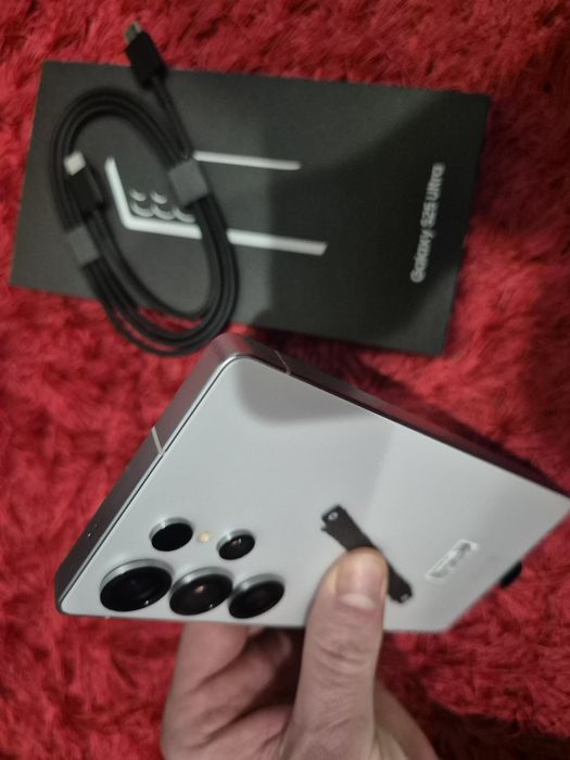 -Samsung S25 Ultra, Nou, 256Gb, 12Ram, 0 cicluri incarcare, neactivat,