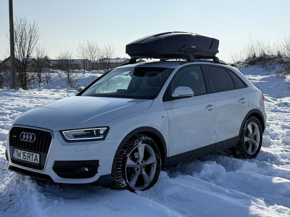 Audi q3  Quattro 2.0 tdi s line s tronic. Jante 19