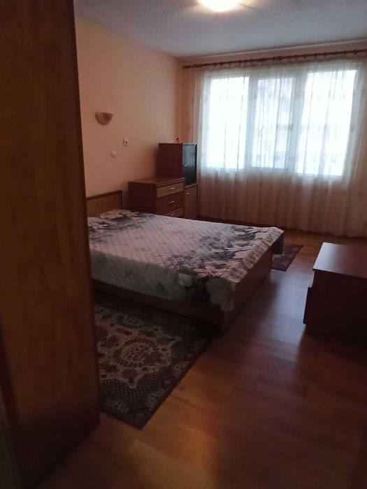 Дава се под наем Тристаен апартамент в Бургас, Меден рудник - зона А - 88 кв.м за 382.5 € - Снимка #6