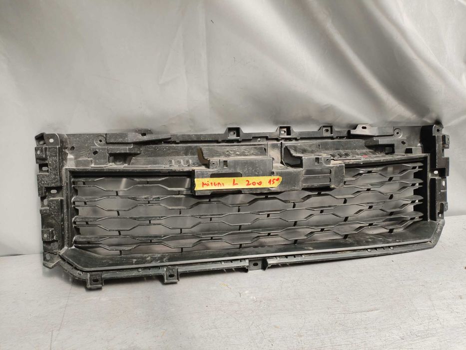 Грил решетка митсубиши Л200 Mitsubishi L200