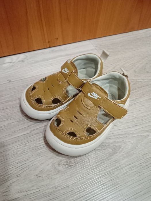 Продам детскую обувь бу
