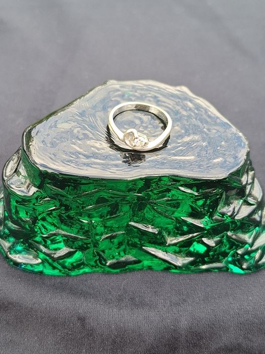 Inel veci aur de 18k si diamant naturale