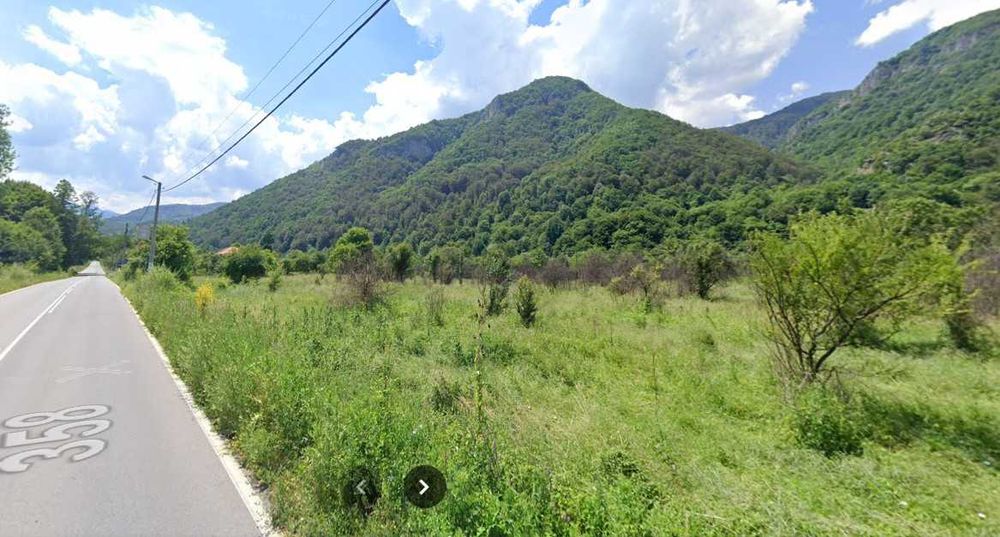 Парцел на главен път Тетевен -Рибарица