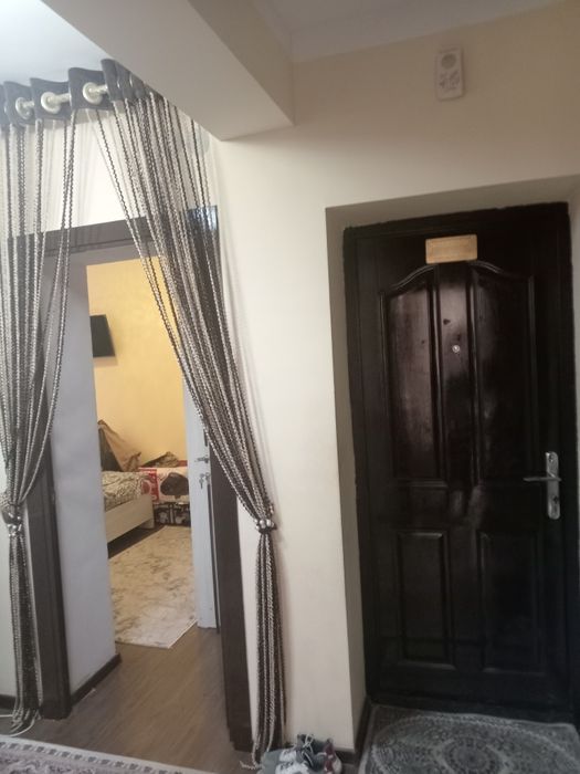 3 хона квартира сотилади Чирчик шахри Саодат 37 хамма удобстваси мавжу