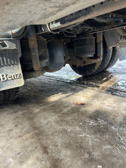 Vând Mercedes Atego