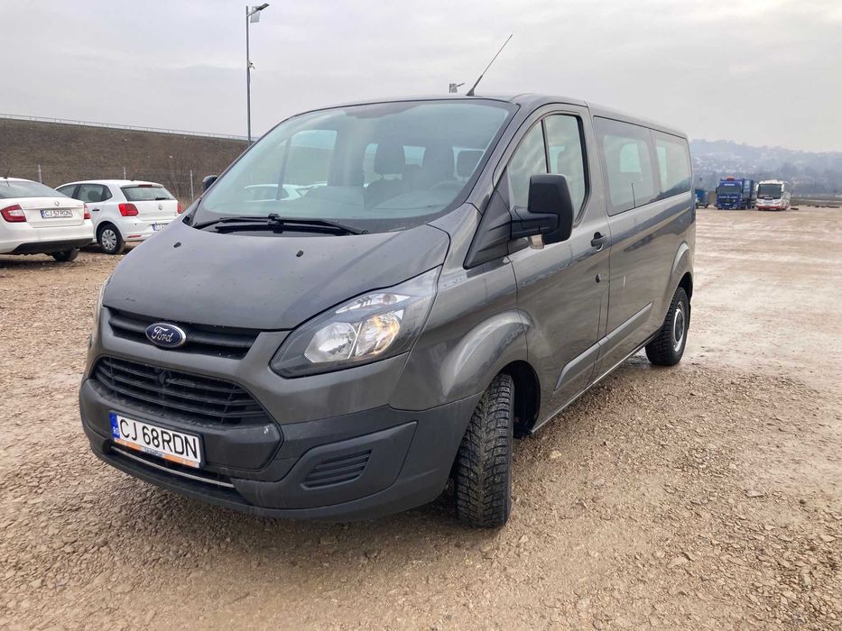 vand FORD TRANSIT custom 9 locuri