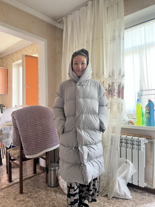 Пуховик куртка и тренч.
