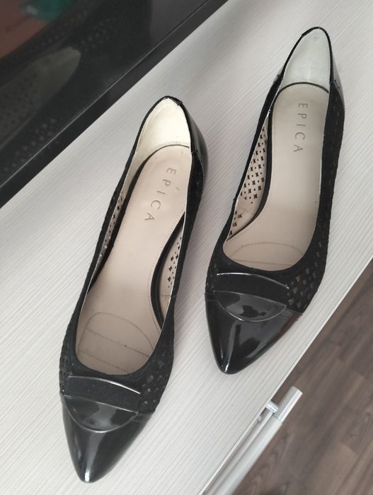 Vând pantofi piele Epica