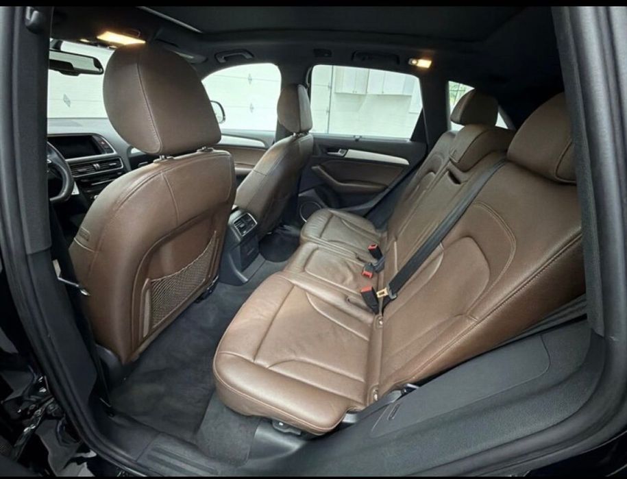 Audi SQ5 ,313кс.