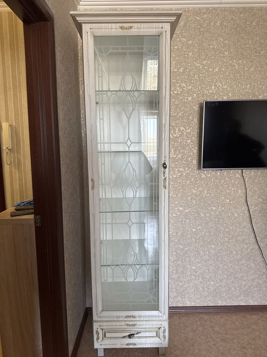 Сервант для посуды есть дефект можно исправить