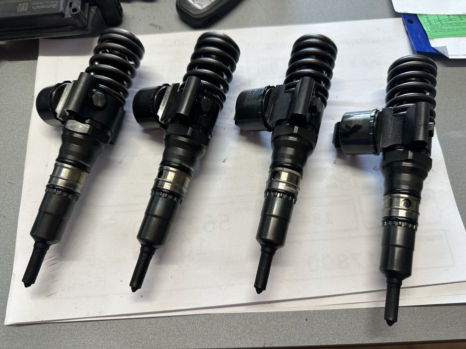 03G 130 073 G комплект дюзи за 2.0tdi-16клапана VW,Seat,Skoda,Audi