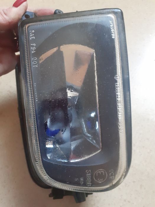 Продам  противотуманку  от БМВ