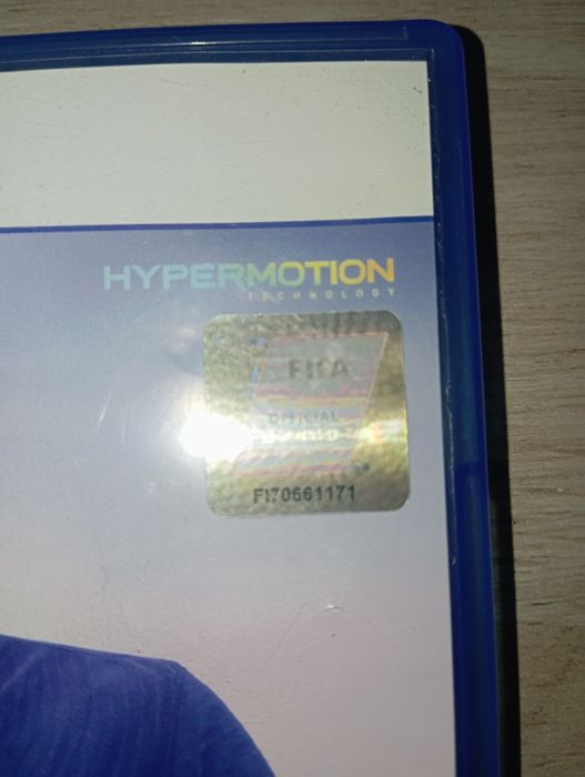 Продавам фифа 22 в запазено състояние