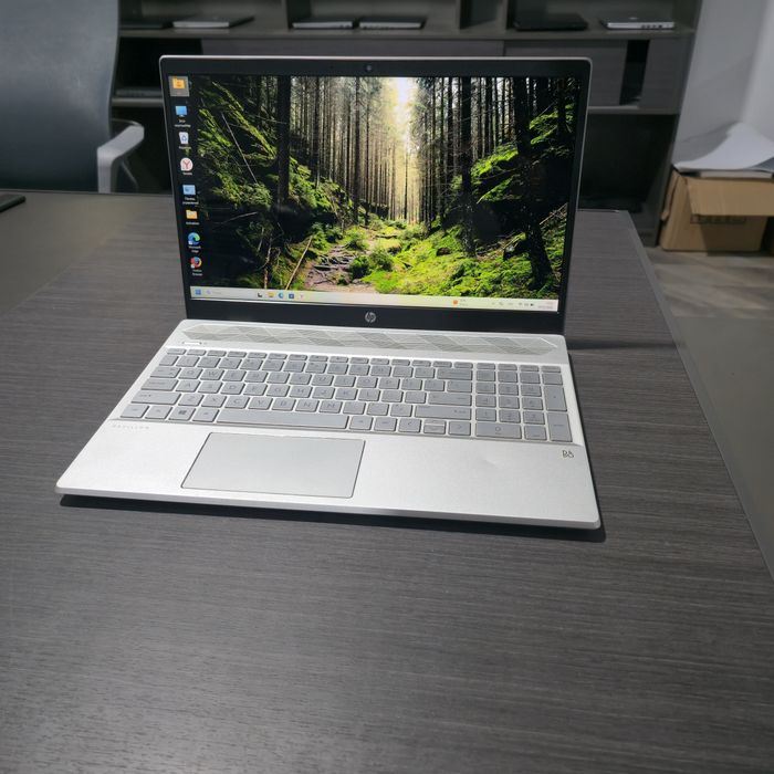 HP i5 SSD 512/8 GB видеокартаси бор