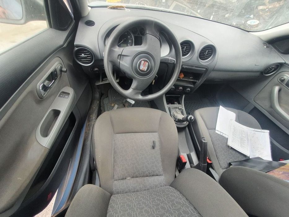 bara armatura fata spate haion far stanga dreapta kit chit conversie airbag volan Seat Ibiza 3 motor 1.2 benzina BME dezmembrez usa fata spate