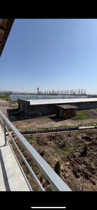 Продаётся 3 гектара вдоль трассы чарвак ташкент для котеджного городка