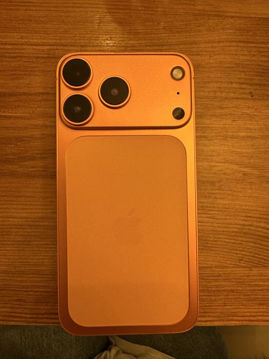 Продам iPhone X (переделан в корпус iPhone 17 Pro).