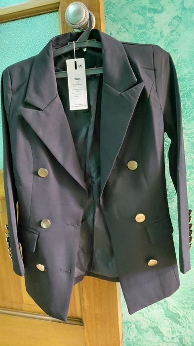 Пиджак женский черный