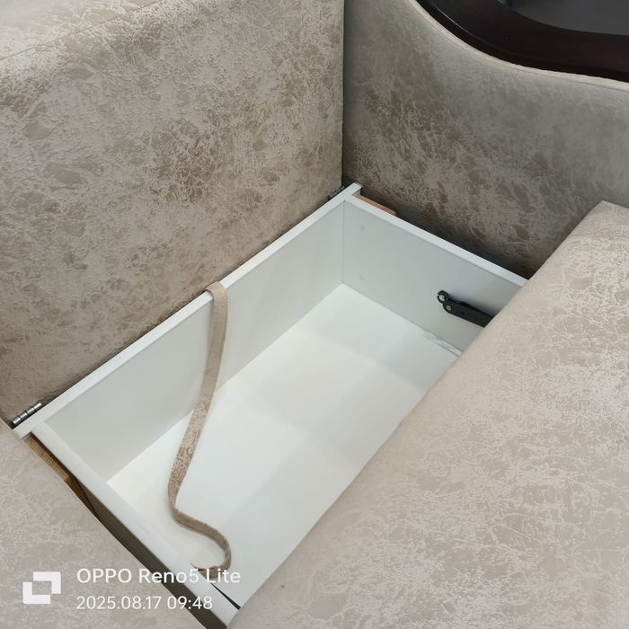 Продам диван Российский