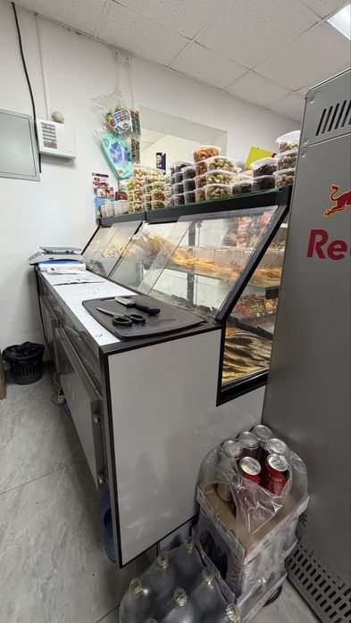 Продам холодильник для магазина