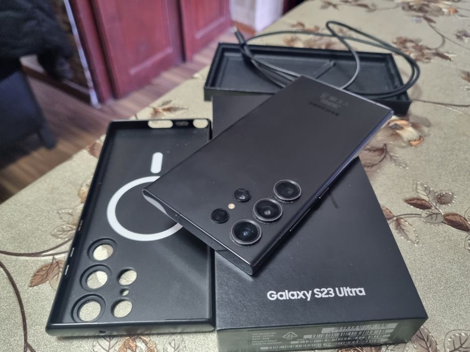 Samsung S23 Ultra de 256gb impecabil full box original