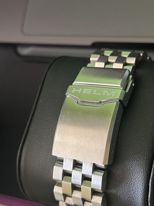 Helm Vanuatu 42mm Stainless Steel Automatic часовник