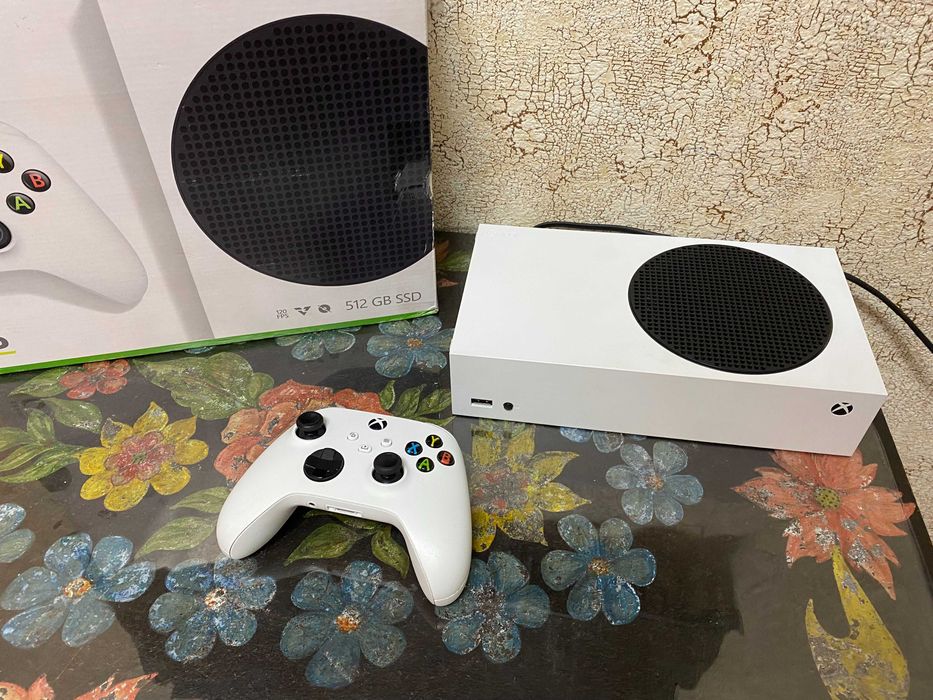 Приставка Xbox Series S 512gb