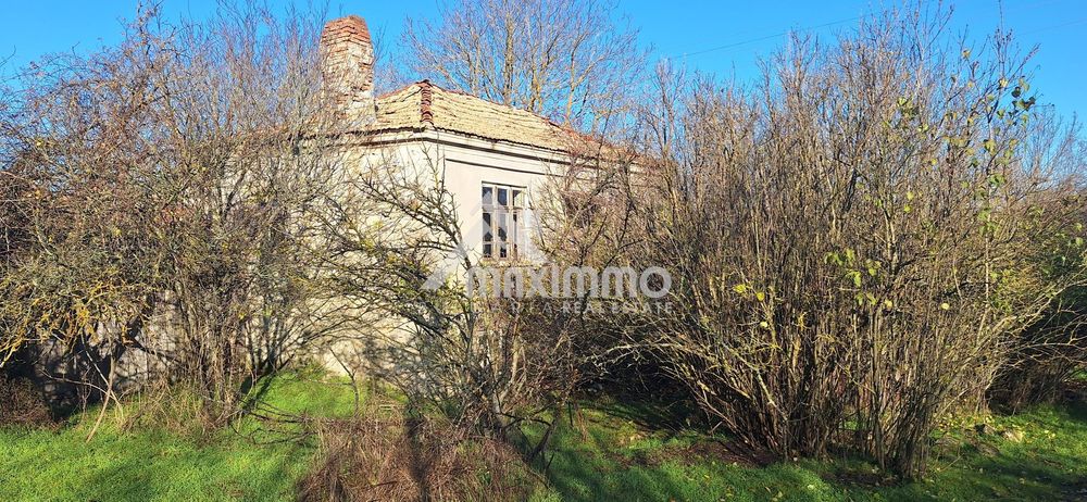 Къща в Варна, област-с.Водица площ 80 цена 35000