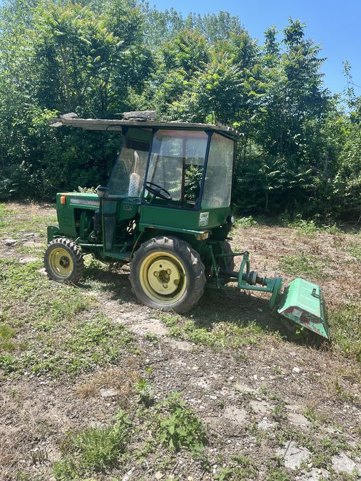 Продава се трактор DFH-180