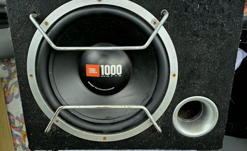 Subwoofer JBL gt4 series